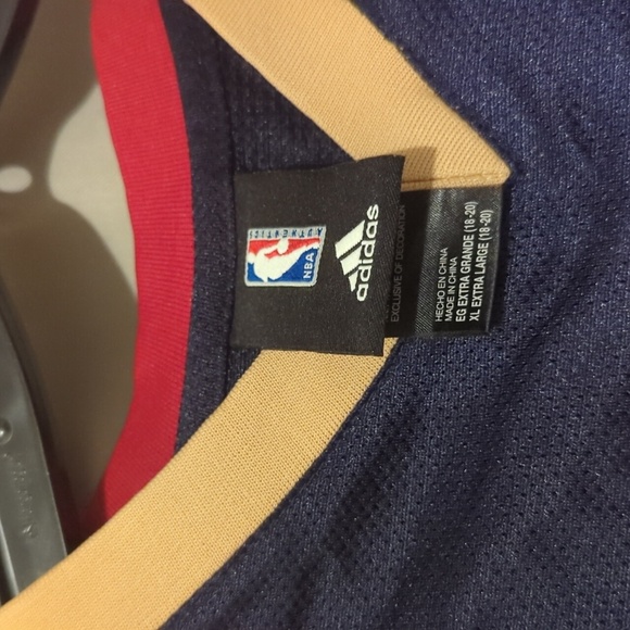 LeBron James boys XL jersey - Picture 4 of 5